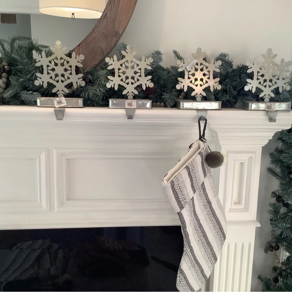 BUNDLE/5 West Elm snowflake stocking holders ❤️❤️❤️❤️